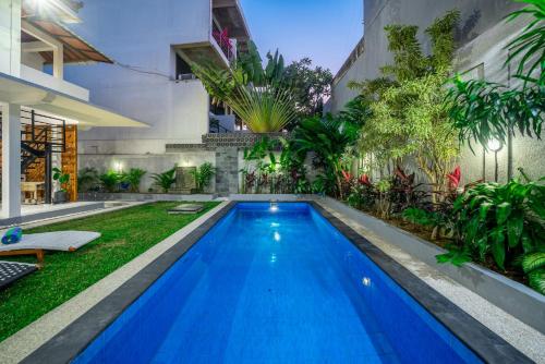 Villa Lebah - Tranquil Paradise of 3 bedroom Heart of Seminyak