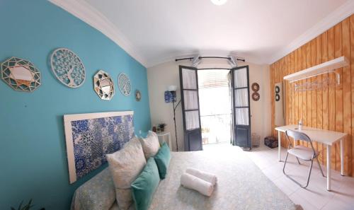 Budget and cute rooms with balcony Sevilla center, Seville (photo 5)