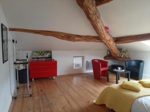 chambre deux personnes, lit pour Bébé chambre d'hôte Villebrumier