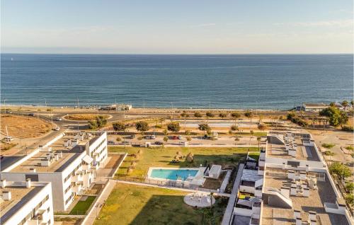 Beautiful Apartment In Vlez Mlaga With Outdoor Swimming Pool, Wifi And 2 Bedrooms - Vélez-Málaga