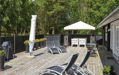  Two-Bedroom Holiday Home In Albak in Ålbæk