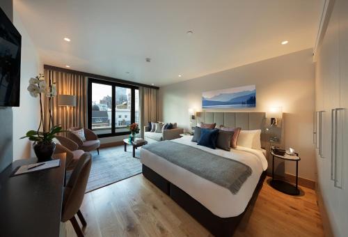 Tower Suites by Blue Orchid near Torony Híd