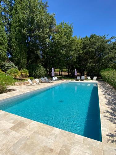 Villa provençale familiale avec piscine