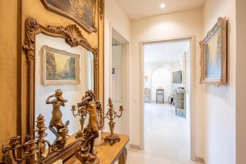 Oprema, Queen Lake View - Happy Rentals in Ponte Tresa