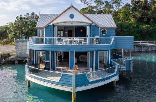Bay of Islands 2 Bedrooms On The Water-The Landing in Opua