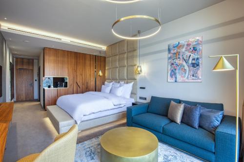 Double room, club, castle view, terrace