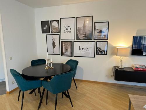 Urbanstay Suites Apartment In Charming Sablon, Брюссель (фото 5)