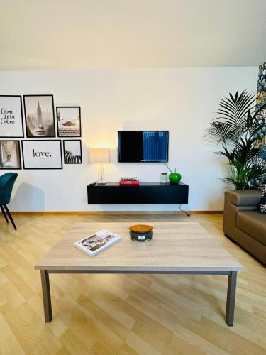 Urbanstay Suites Apartment In Charming Sablon, Брюссель (фото 6)