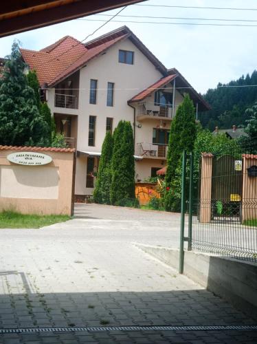 . Casa de Vacanta Eva