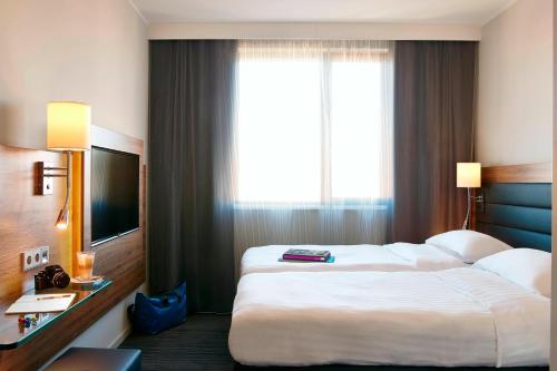 2 twin beds