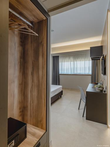 3 twin beds