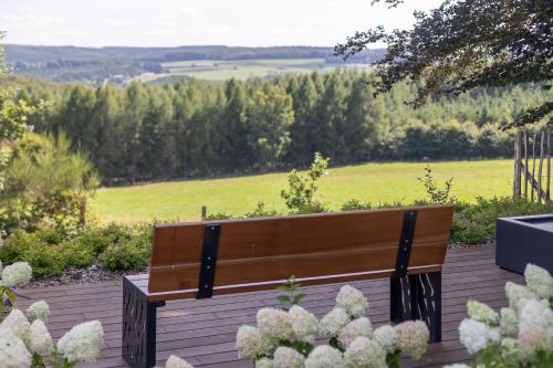 Villa Wood - Gîte de prestige en Ardennes - 10 personnes - Sauna, jacuzzi, piscine et billard