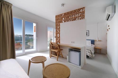 room detail thumbnail 0