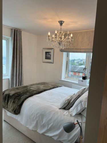 Cardiff Premier Apartments - image 9