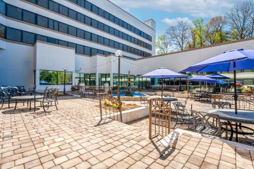 Hilton Charlotte Executive Park - image 14