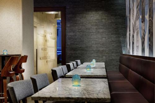 Distrikt Hotel New York City Tapestry Collection by Hilton - image 4
