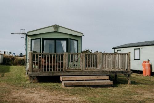 A szálláshely kívülről, Caravan with sea views on the coast near St Davids in Pembrokeshire