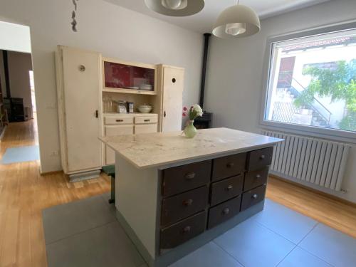 Relaxing house with exclusive swimming pool, close to Imola and Faenza, 4 bathrooms in Bagnara di Romagna