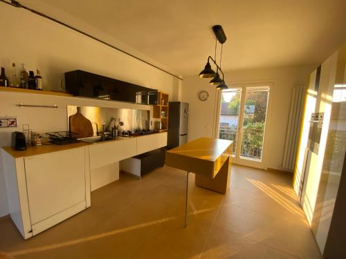 Relaxing house with exclusive swimming pool, close to Imola and Faenza, 4 bathrooms in Bagnara di Romagna