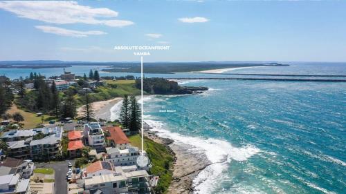 Absolute Oceanfront Yamba - oceanstays - image 4
