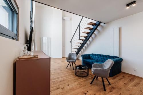 Loft image 10