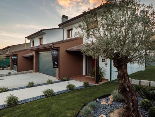Yuhom, casas con alma. Xacedos 3 - Igrexa de Santiago de Boebre
