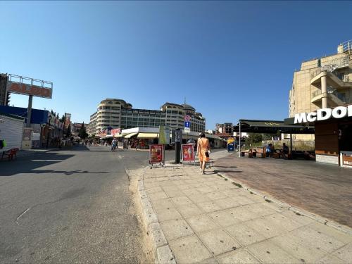 Menada Planeta Apartments - image 2