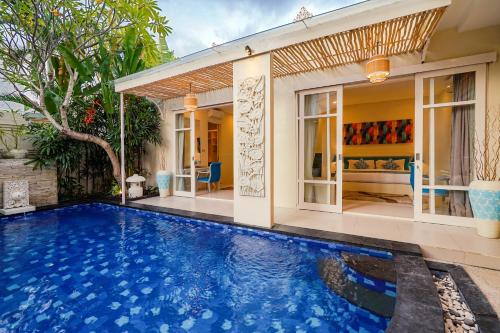Deluxe Two-Bedroom Villa image 10