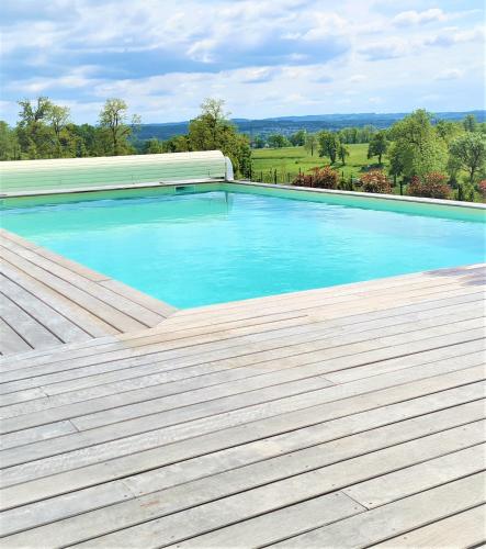 Maison tout près d’Aurillac - Monts du Cantal - Location saisonnière - Ytrac