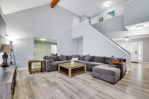 Spacious Scotrun Home with Game Room, Amenity Access in Scotrun, USA