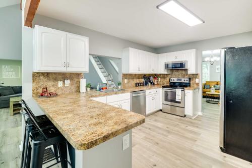 Spacious Scotrun Home with Game Room, Amenity Access in Scotrun, USA