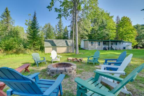 Houghton Lake Area Home with Fire Pit and Yard!