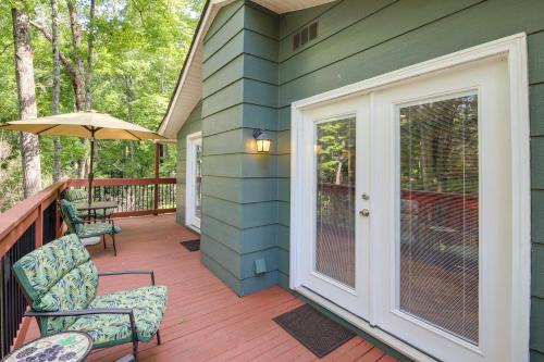 Quaint Smoky Mtn Cabin - 4 Mi to Dtwn Gatlinburg! - image 6