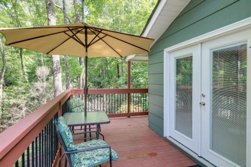 Quaint Smoky Mtn Cabin - 4 Mi to Dtwn Gatlinburg! - image 14