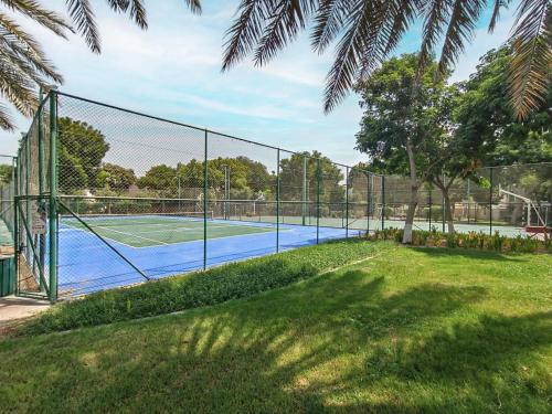 Allsopp & Allsopp - 1-Bedroom Apartment in Lake Apartments Green Community - image 5