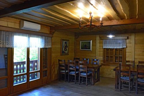 Vila Brloska in Reštovo