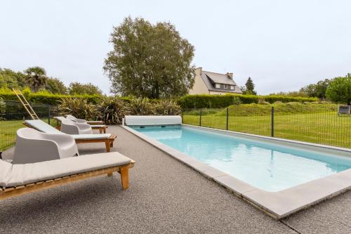 Studio À La Campagne Avec Piscine - Location saisonnière - Clohars-Fouesnant