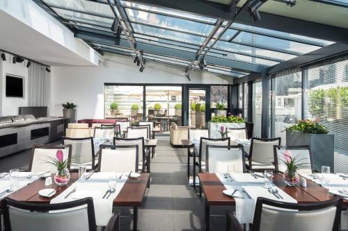 Sheraton Bratislava Hotel - image 12