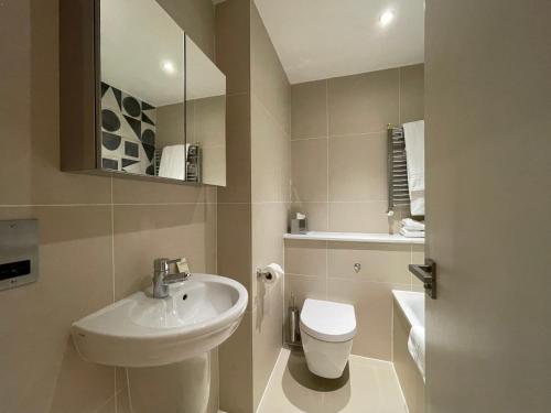 Nevern Place by Supercity Aparthotels - image 9