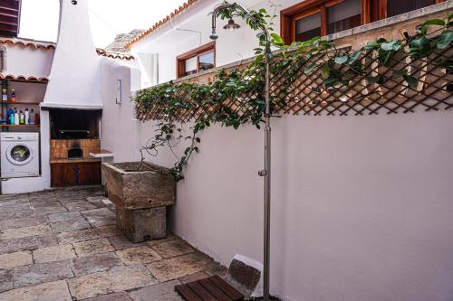 Casa Yeyo, Lomo Bermejo