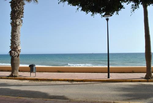 Apartamentos la Caracola - Apartment - Adra