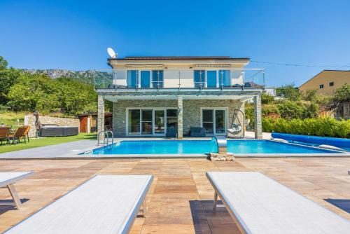 Villa Monte Adria