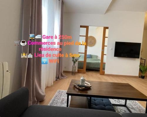 Charmant appartement plein centre 250m de la gare 30mn de Paris - Location saisonnière - Les Mureaux