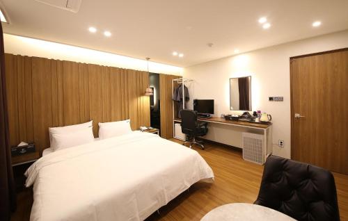 Brown Dot Hotel Sinan