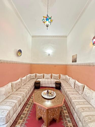 Riad Khmissa Fes - image 2