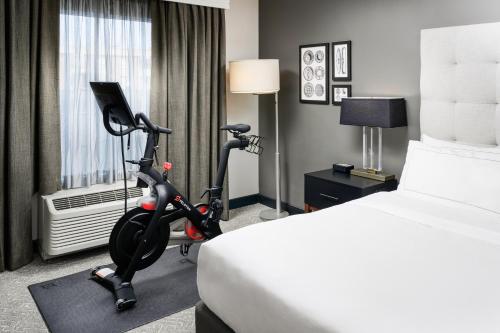 Cumberland House Knoxville, Tapestry Collection by Hilton