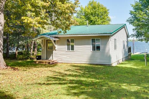 Lakefront Marenisco Cabin with Private Dock!