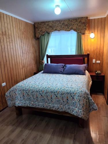 HOTEL CASAGRANDE con estacionamiento EXCLUSIVO y estamos a 50 MTS del Terminal de Buses – Valdivia, IA