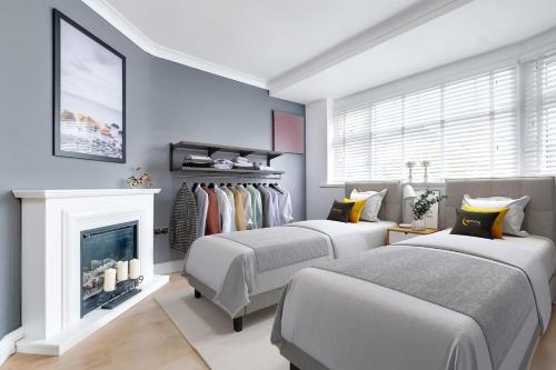 Beta House by Night Stay: Contractors Sleeps 9 gîte à louer Acocks Green Railway Station