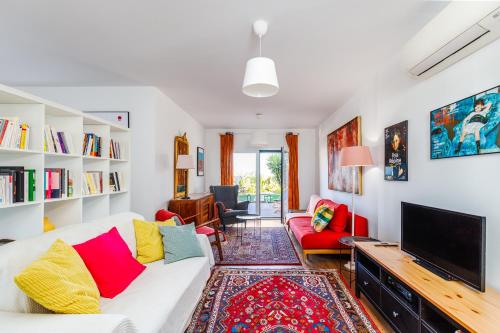 110m2 flat, large terrace with a view and a garden, Лиссабон (фото 11)